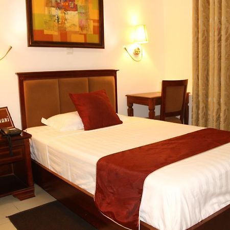 Hotel Residence Flamani Lome Exterior photo