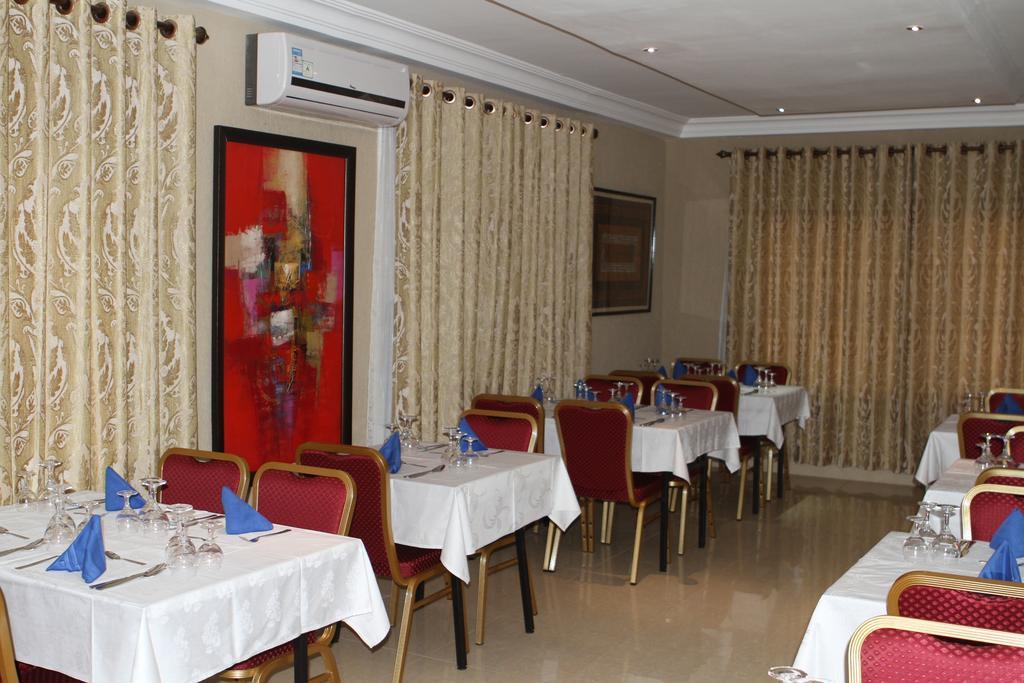Hotel Residence Flamani Lome Exterior photo