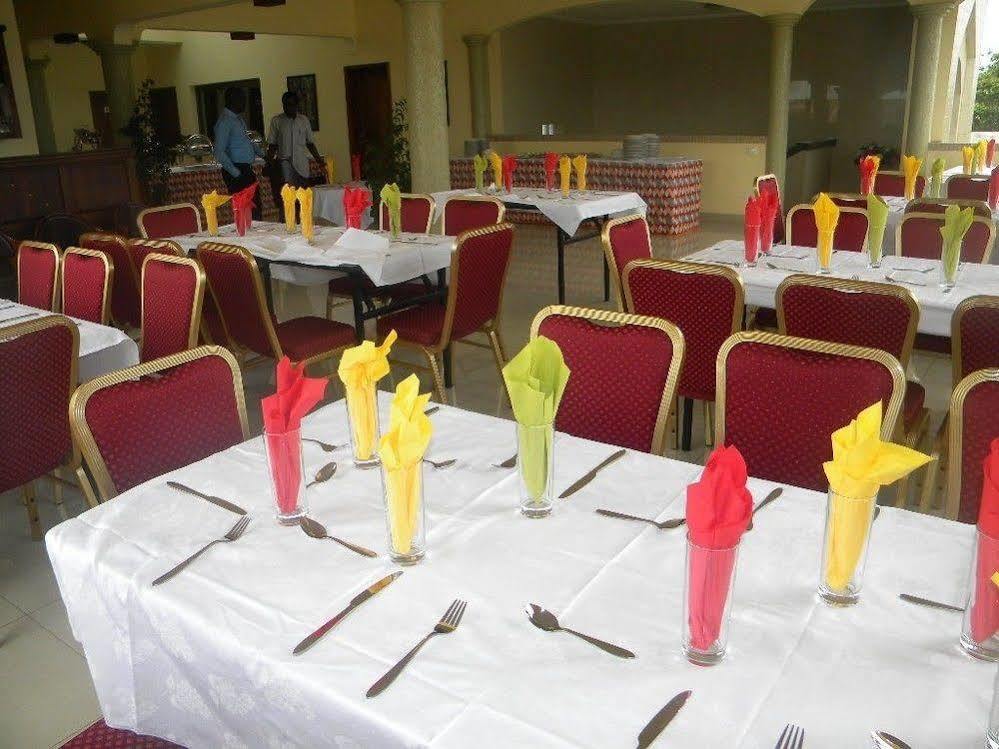 Hotel Residence Flamani Lome Exterior photo