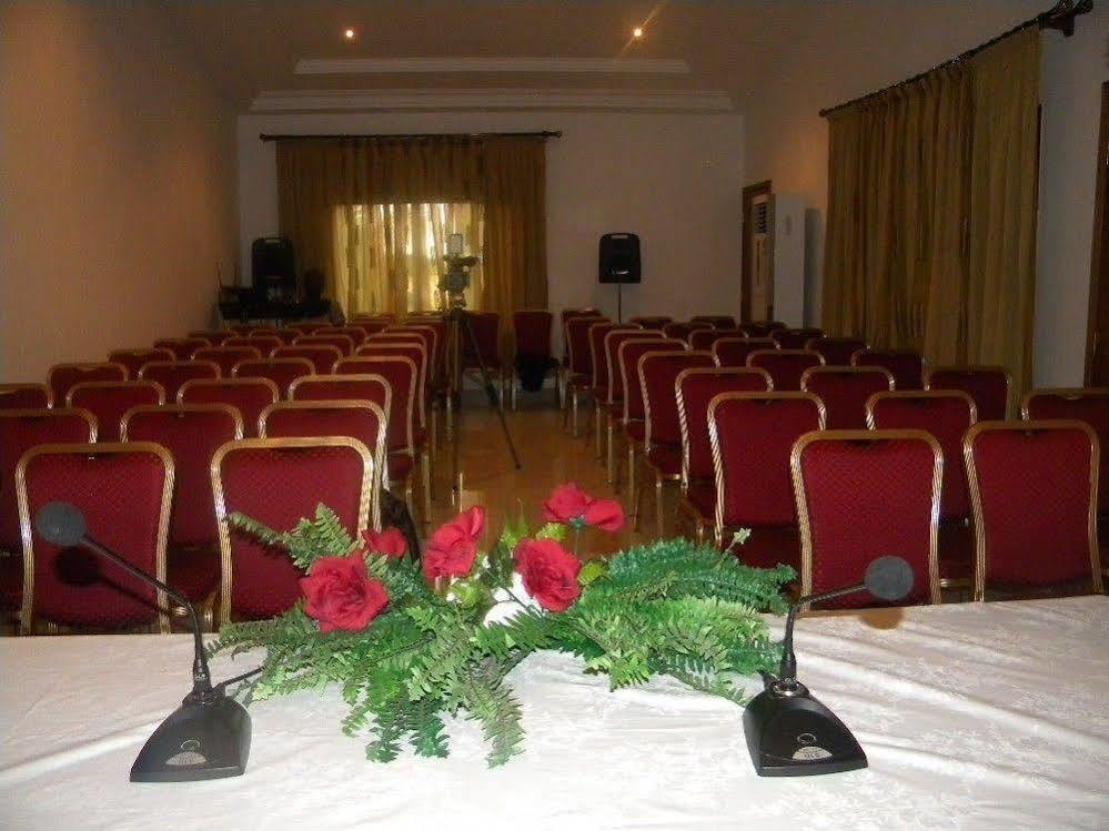 Hotel Residence Flamani Lome Exterior photo